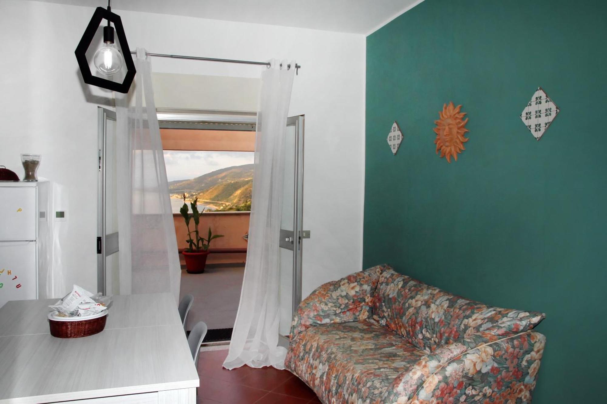 Attico Vista Mare Con Terrazza E Spa Riscaldata Santo Stefano di Camastra Exterior foto